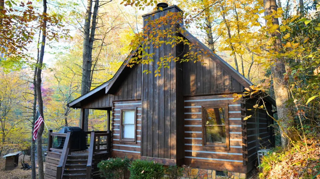 Luxury Creekfront Cabin in Blue Ridge, GA