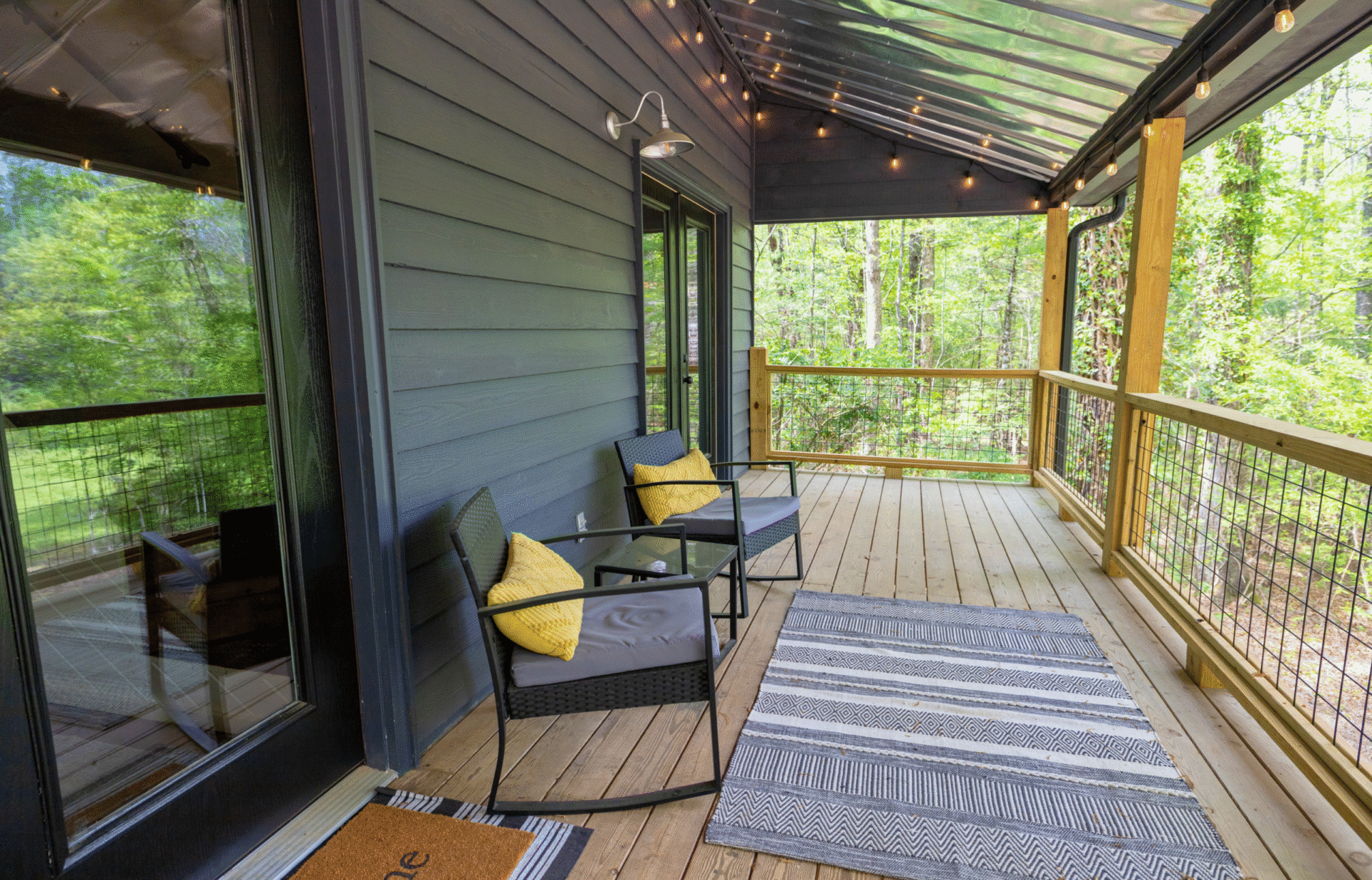 Modern Cabin with nature view