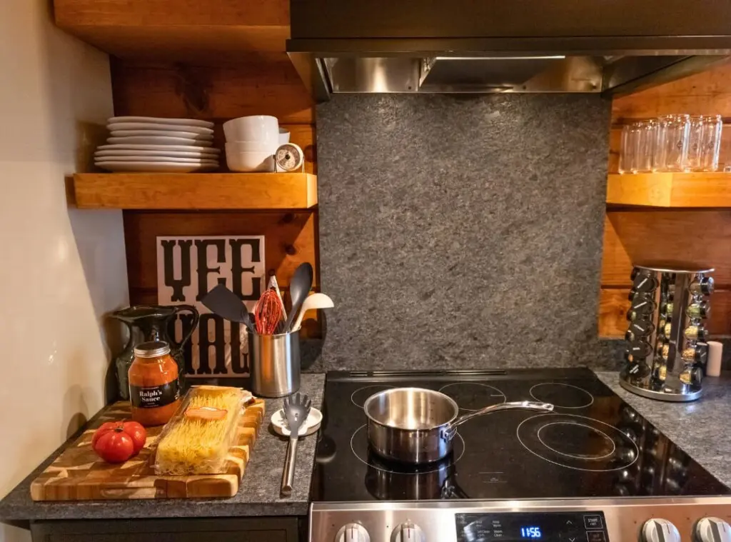 q5th58xfceuhzaoauczv