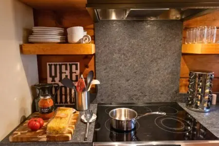 q5th58xfceuhzaoauczv