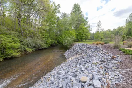 rhnmv5opl2zcsibe83jw