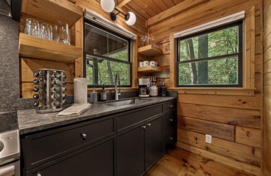 8 251 Rockhouse Rd (36)